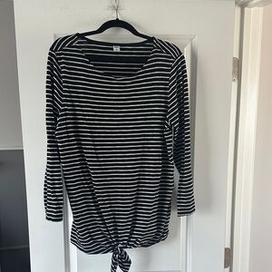 📌 3 for $20📌Old Navy Black and White Striped Long Sleeve Top size XL Tall